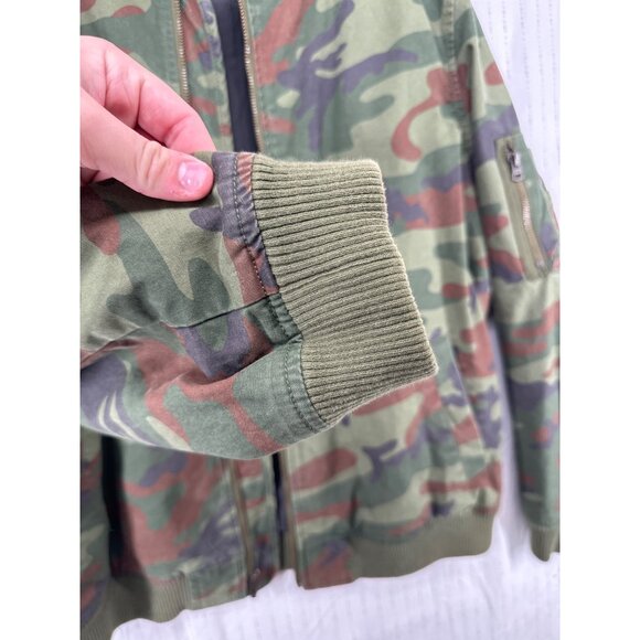 Gap Mens Jacket Sz L Camo Bomber Army Green Pockets 100% Cotton Full Zip Casual - Picture 3 of 13